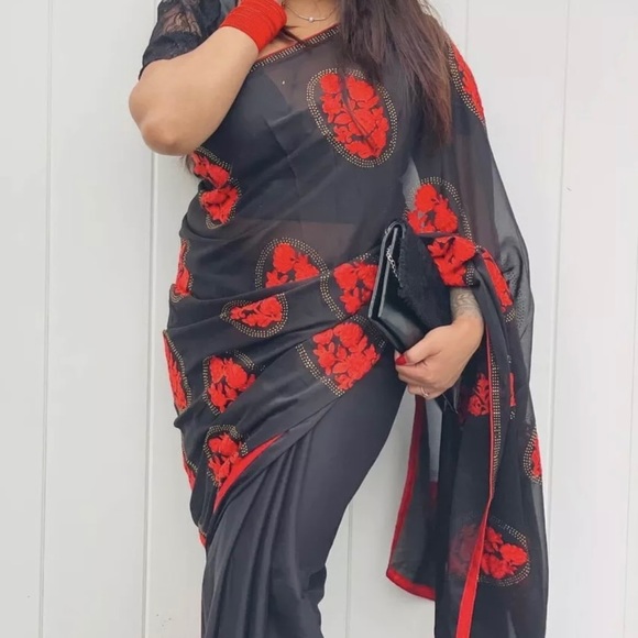 Beautiful Blue Embroidered Sequin Saree No Blouse - Picture 1 of 3